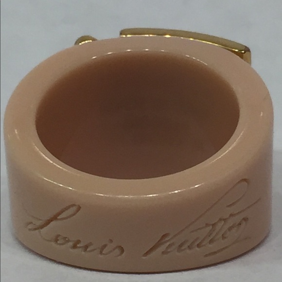 AUTHENTIC Louis Vuitton Lock Me Ring - Picture 5 of 8